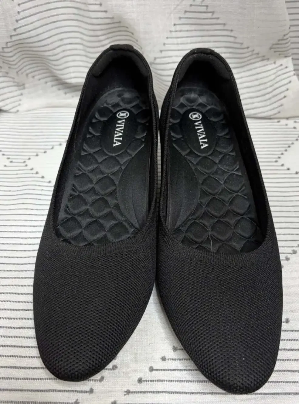 Vivaia Aria Pointed Toe Wedge Slip On Shoes Women’s Size 39.5 US 9.5 Black